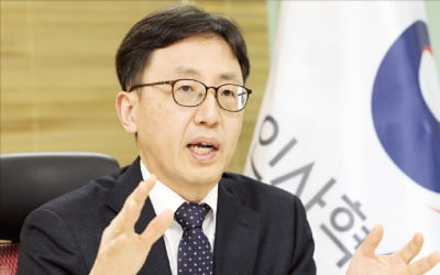 연원정 "MZ 공무원 잡아야…승진·보수 체계 싹 다 바꿀 것"