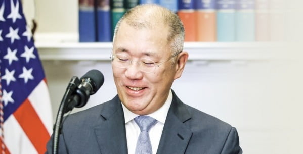 트럼프 관세 넘는다…韓 외교통상 불안 속, '민간외교관'된 정의선