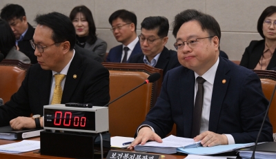 정부, 의대 정원 동결…국립의대 신설 무산 위기