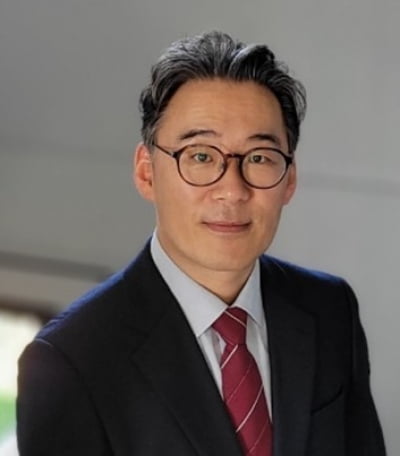 항공사를 떠난 조종사가 남긴 '환경적 죄책감' [오피니언]