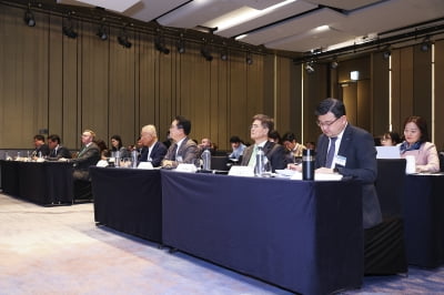 "트럼프 시대, 그린허싱이 더 문제...기후·자연 고려한 공시해야"