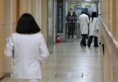 [속보] '27년부터 의사 정원 심의' 의료인력 추계위법 복지위 통과