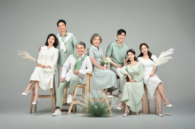 리븐패밀리, 다양한 테마로 가족사진의 소중한 순간을 기록하다