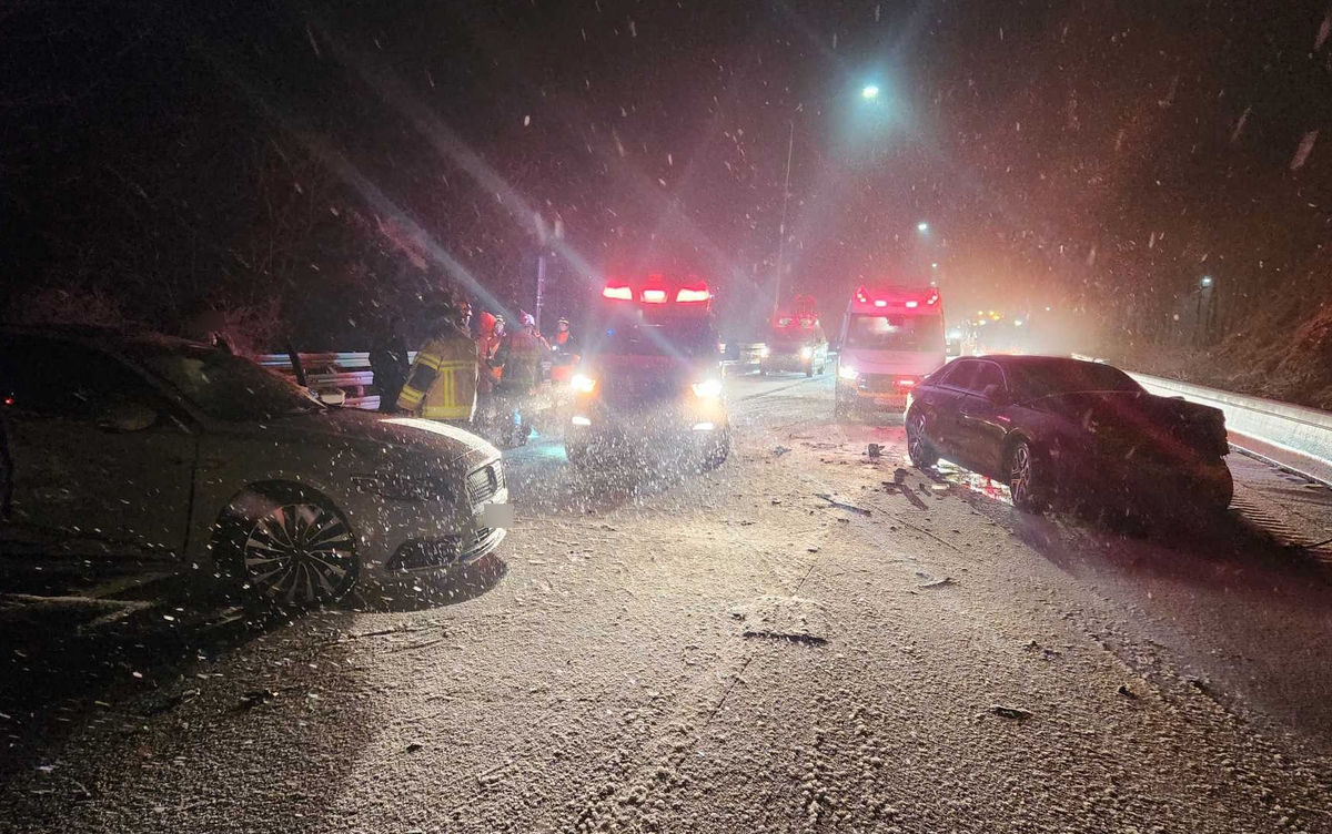 50㎝ 육박 폭설 쏟아진 강원서 눈길 '쾅쾅' 교통사고 잇따라