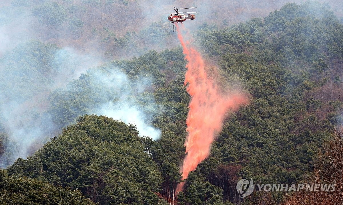 산불 사망자 18명으로 늘어...이재민 2만6천명