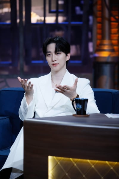 Lee Junho Makes History as First Korean Actor on Brazil's 'The Noite'