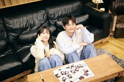 Jung Eun-ji and Seo In-guk Reunite for a Sweet Spring Duet with 'Couple'