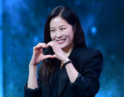 '50세' 문소리, 가정사 밝혀졌다…"母는 배우 이향란, 전투적으로 살아" ('유퀴즈')