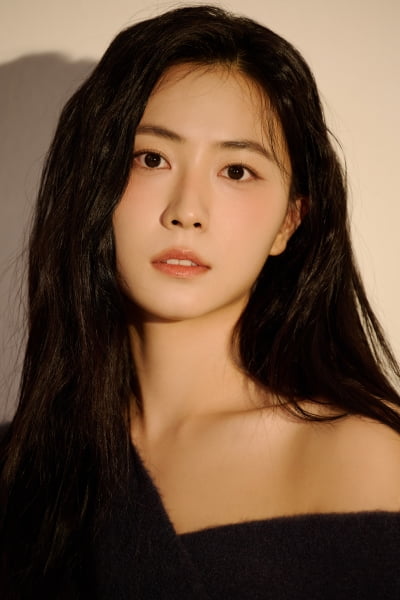 1년 만에 또 만났네…'하정우 女동생' 정예진, '로비'서 남매 티키타카 케미