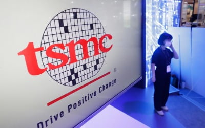 TSMC, 올해 첫 2개월 매출 39% 급증…"AI칩 수요 견조"