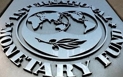 IMF 경고, "정부부채 늘면 R&D 직격탄…악영향 10년 더 간다" [강진규의 데이터너머]