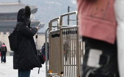 아침 영하권에 강풍 '꽃샘추위'…곳곳 눈·비