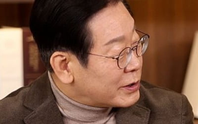 이재명 "문맹 수준" 이준석 "대왕고래 프로젝트와 마찬가지"