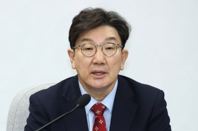 권성동 "이재명, 대통령 되더라도 재판받겠다고 선언해야"