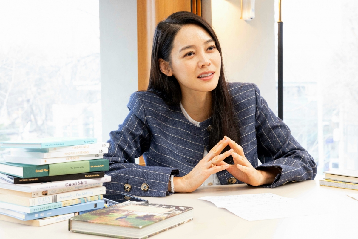 통역사 겸 방송인 안현모 씨가 서울 신사동 메종 사우스케이프에서 기자와 인터뷰하고 있다. ⓒ박충렬
