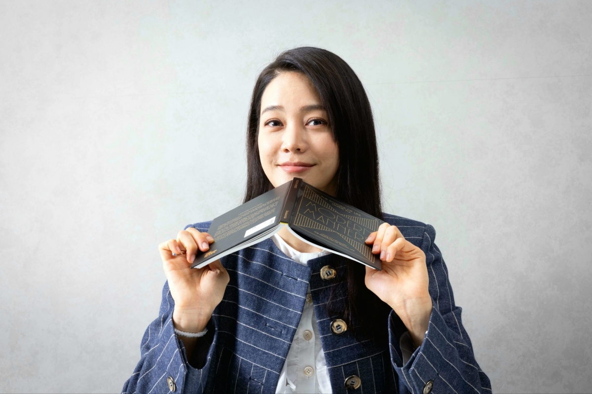 통역사 겸 방송인 안현모 씨가 서울 신사동 메종 사우스케이프에서 기자와 인터뷰하고 있다. ⓒ박충렬