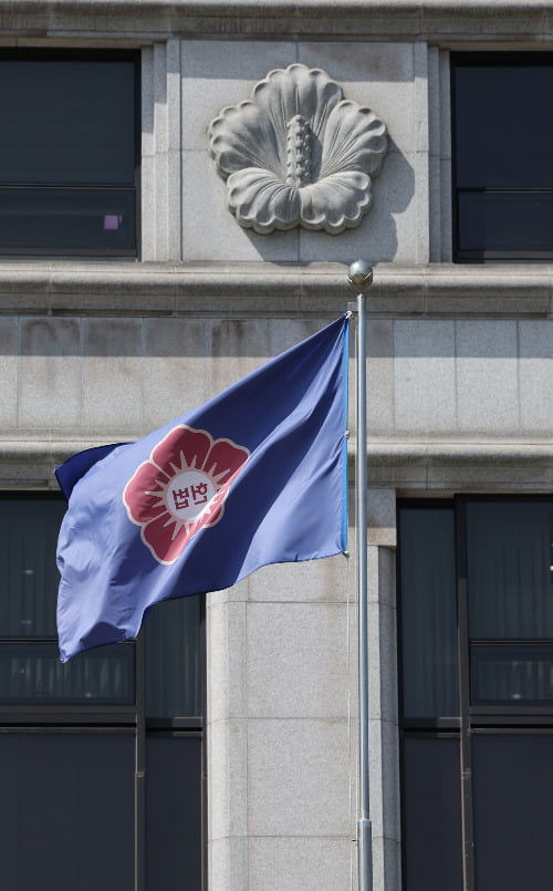 헌재, '7인체제' 되기 전 속도 내나…韓대행 사건 본격 심리