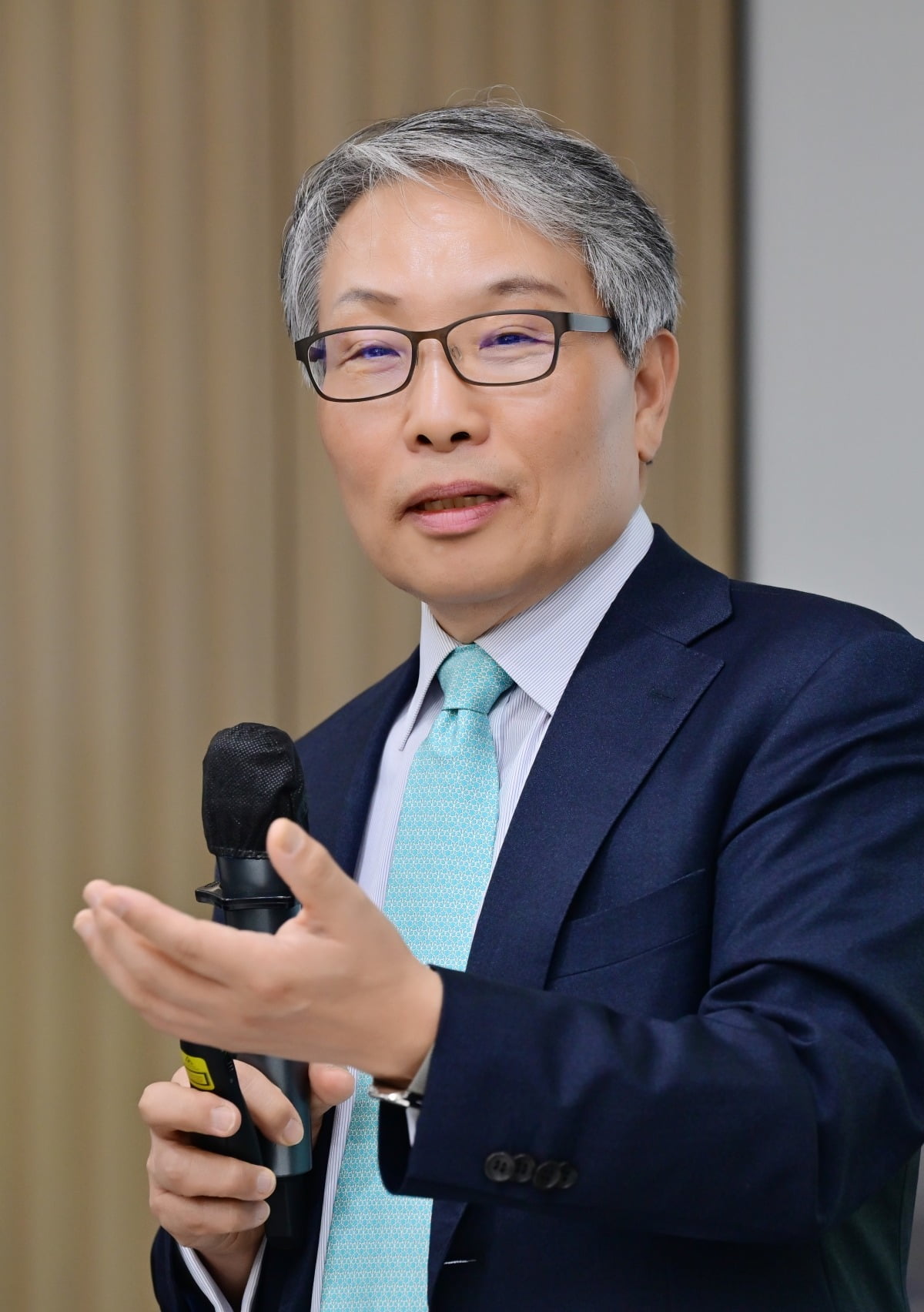 최병일 법무법인 태평양 통상전략혁신 허브 원장이 한경ESG 심화워크숍에서 강연하고 있다. 사진=이승재 기자 