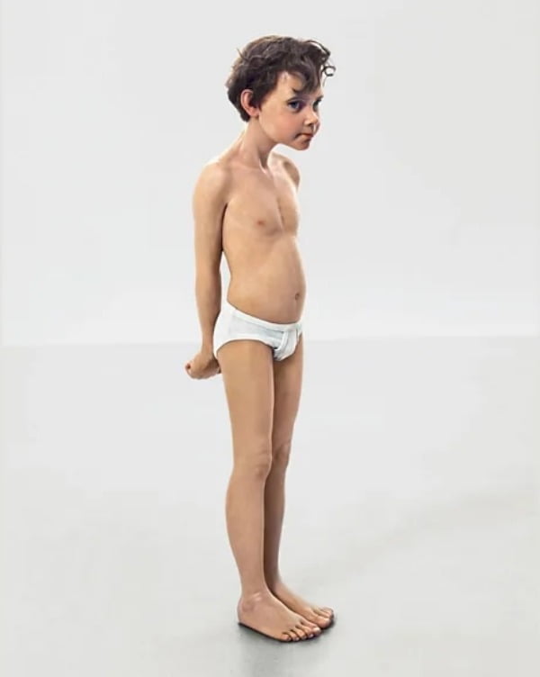 론 뮤익 <피노키오 Pinocchio>(1996), 혼합재료, 84 x 20 x 18cm, The John and Amy Phelan Collection / 사진. ©Anthony d’Offay