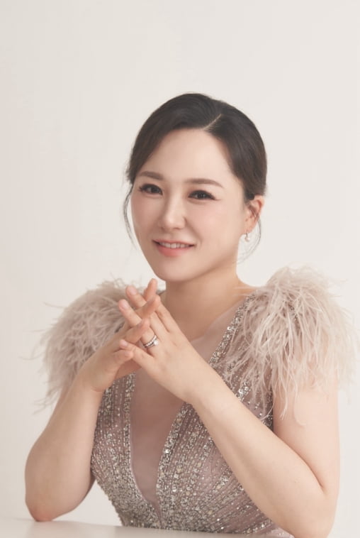 늦깍이 디바의 귀환 "클래식으로 만나는 아리랑 기대하세요"
