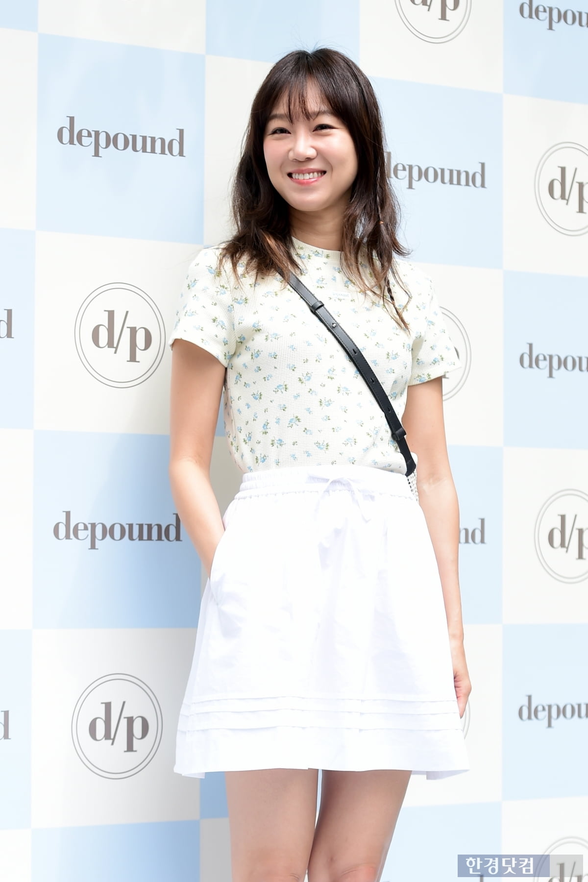 [포토] 공효진, '화사한 봄나들이 패션에 눈길~'