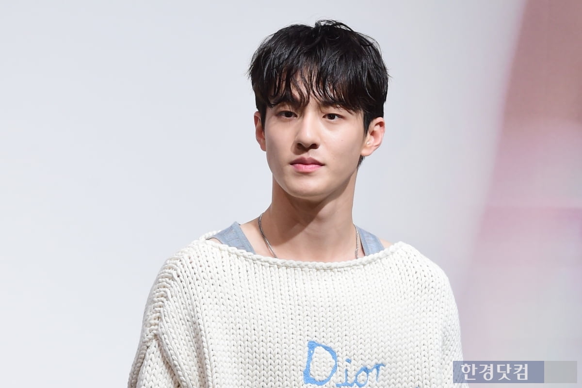 [포토] 장성우, '스케이트 벗고 멋지게~'