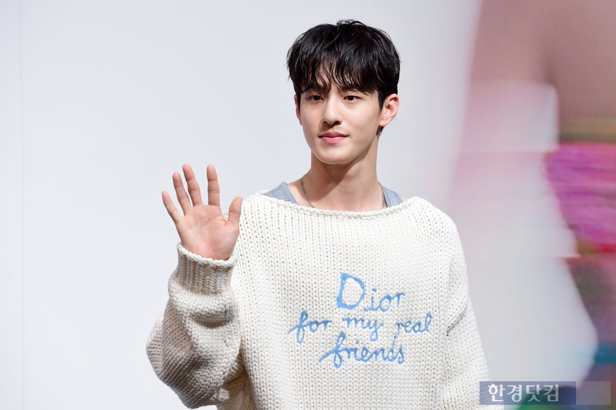 [포토] 장성우, '스케이트 벗고 멋지게~'