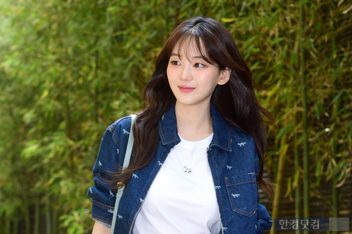 [포토] 조이현, '숲 속의 요정 같은 깜찍한 모습'