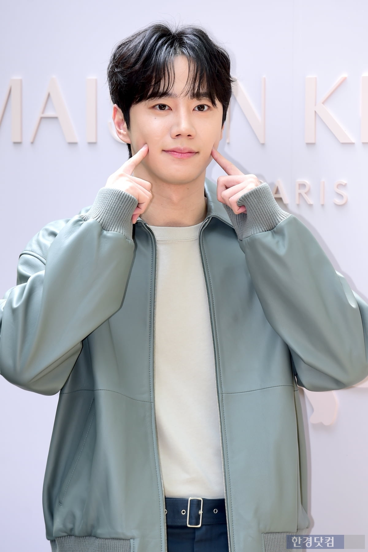 [포토] 이준영, '가로수길 들썩이게 만든 멋진 남자'