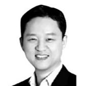 [토요칼럼] 소주성 '시즌 2' 될 국가 주도 성장