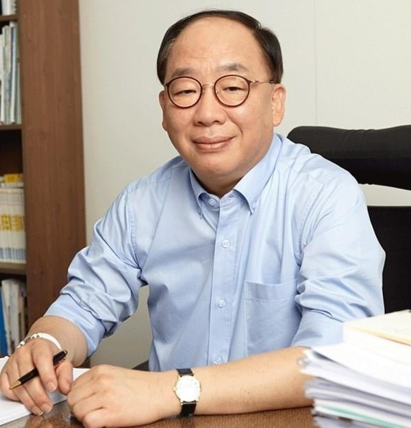 고려대 곳곳에 왜 마스크팩 이름이?…251억원 쾌척한 '통큰' 회장님
