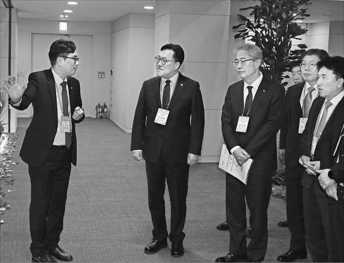 [포토] 핀테크 키우는 은행들…"규제 완화 노력"