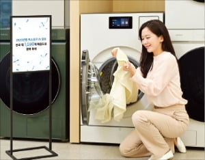 'AI 가전 = 삼성전자' 굳히기…올인원 세탁건조기 판매 확대