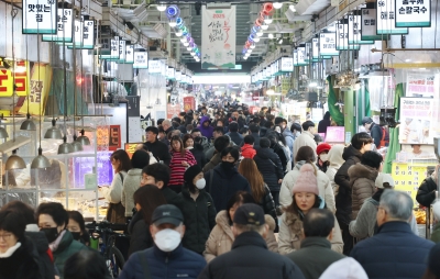 “10년간 먹거리 물가 41.9% 상승” 적게 벌수록 체감물가 더 높다
