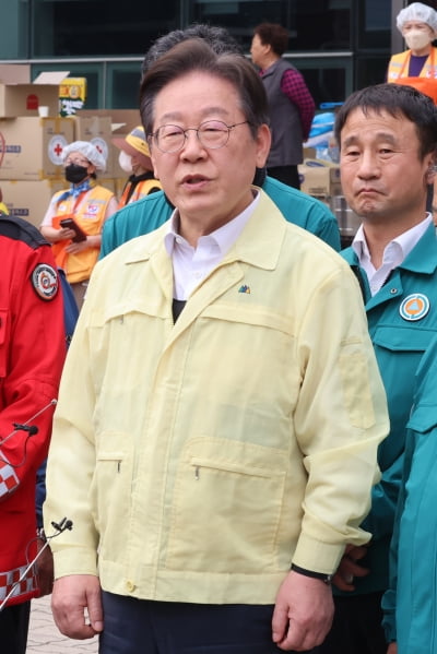 [속보]이재명 32% VS 김문수 12%