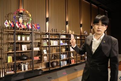 “대선 이슈 된 대통령 집무실” 탁현민, 청와대 복귀가 답