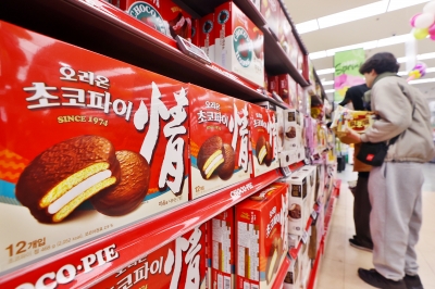 "초코파이로 세계 정복"...오리온 '파격' 결정