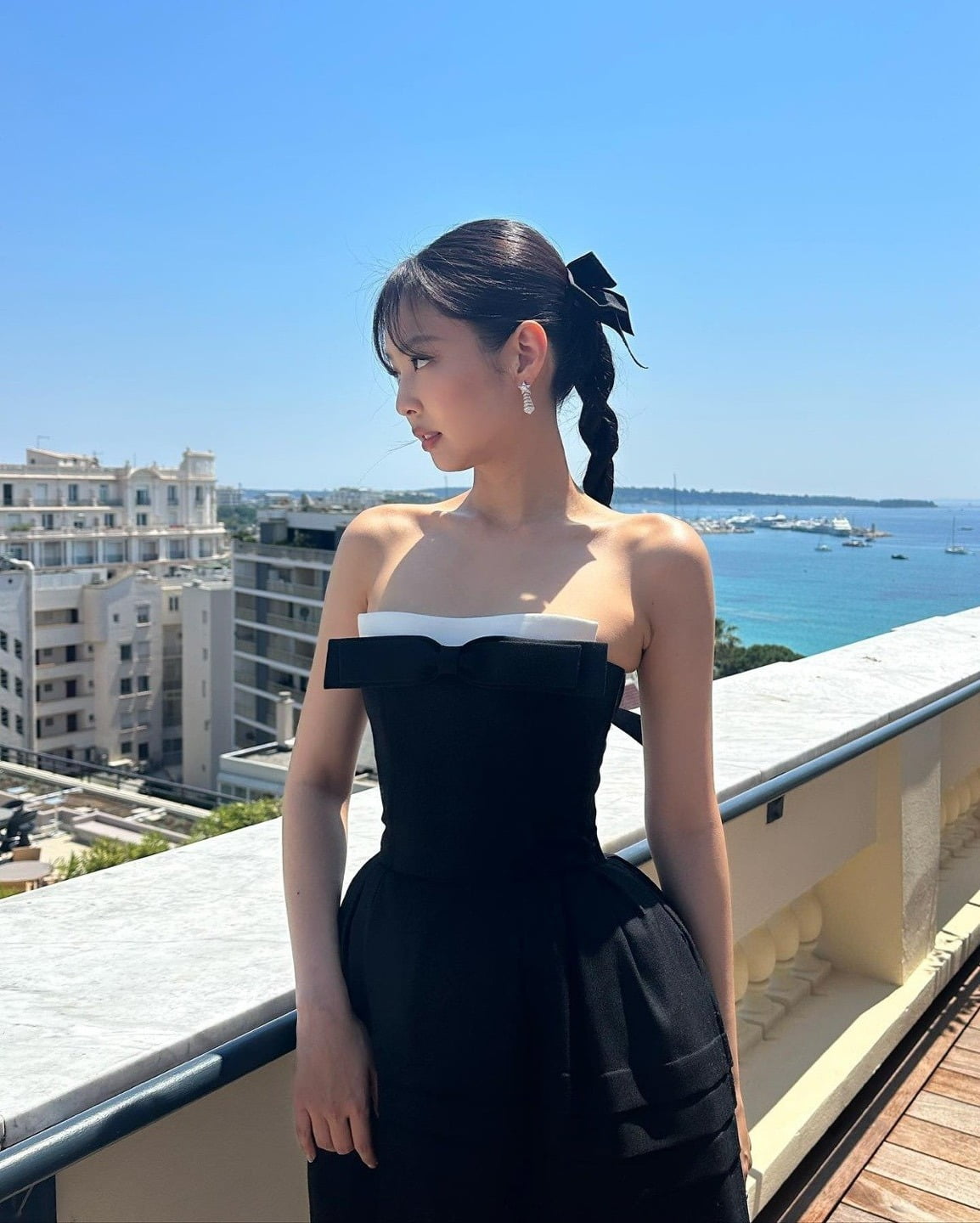샤넬 아니었네제니장원영카리나가 사랑한 중국 브랜드