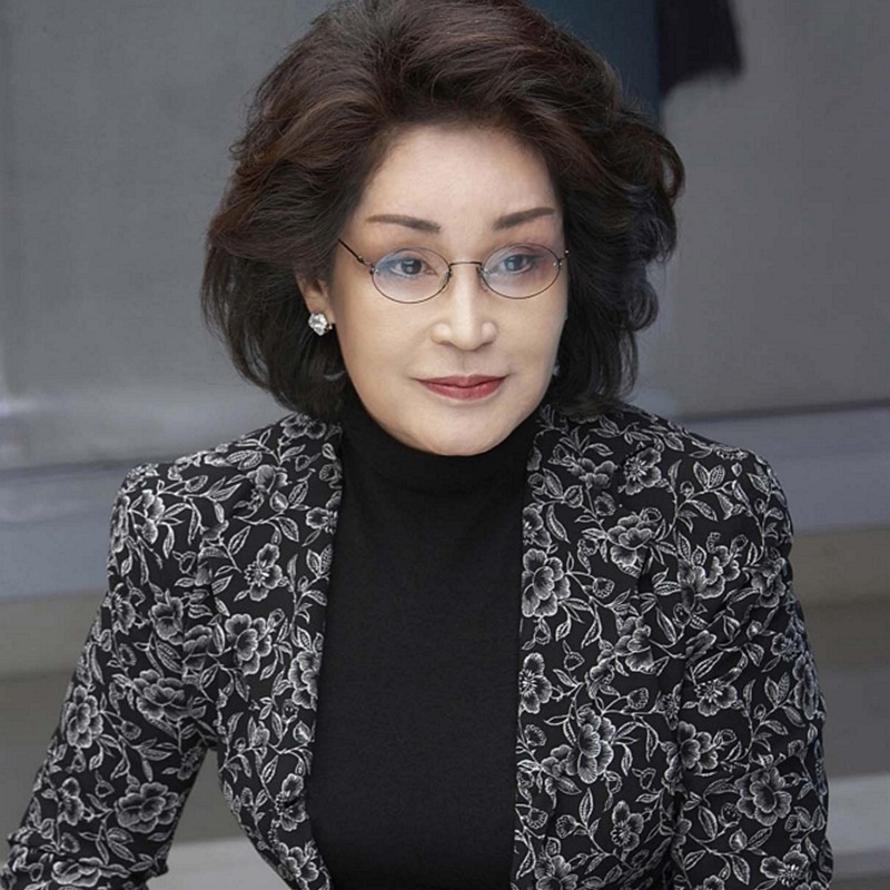 리틀 이명희?…신세계 정유경은 왜 프로필 사진을 바꿨나