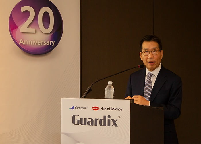 한상덕 제네웰 대표가 4월 22일 가딕스 출시 20주년 기자간담회에서 인사말을 하고 있다. 사진=제네웰