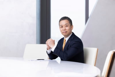 ‘패키지 딜’로 시작해 플랫폼으로…윤병운 NH투자증권 사장의 다음 챕터[2025 파워금융인30]