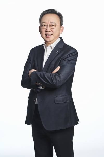 정상혁 신한은행장, ‘고객몰입’ 전략으로 양적·질적 성장 다 잡아[2025 파워금융인30]