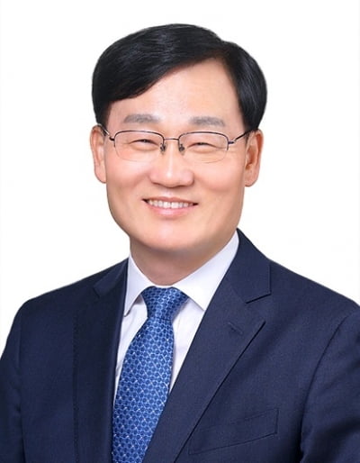 서정학 IBK투자증권 대표, 디지털·ESG 경영으로 지속가능 금융 선도 [2025 파워금융인30]