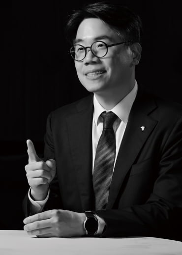 “관세전쟁, 환율로 옮겨 갈 것…달러 약세 대비 필요”