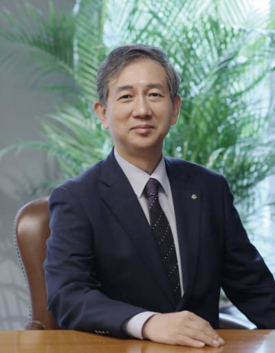 흑자 54년, 그 이면의 시험대…황성엽 신영증권 사장의 무거운 균형[2025 파워금융인30]