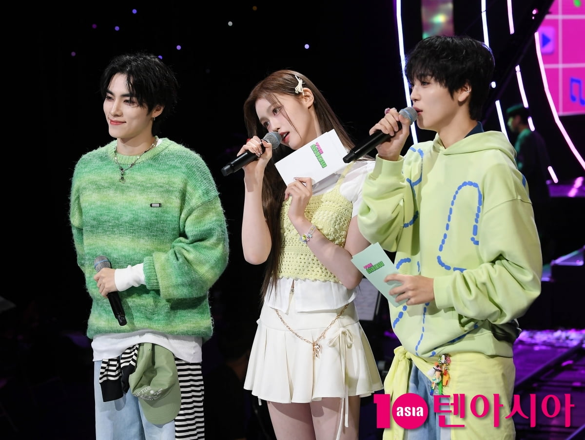 '더 쇼' 샤오쥔-정세비-형준, 귀엽고 멋진 3MC[TEN포토+]