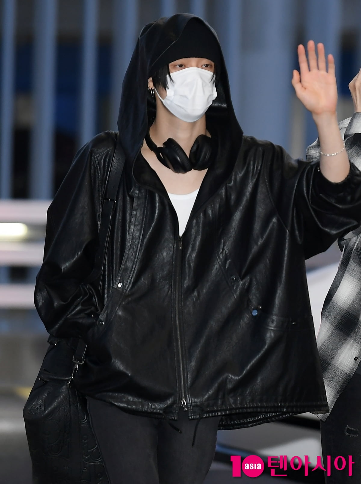 TXT 연준, 시크한 올블랙[TEN포토]