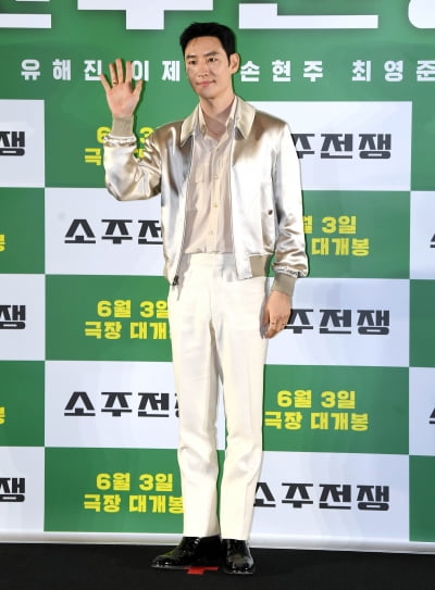 이제훈, 종이도 베일듯한 콧날...오늘도 멋짐[TEN포토+]