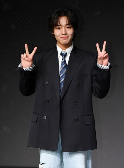 '윙크남' 박지훈, 3년 만에 빛 봤다…시청률 굴욕 씻고 '약한영웅'으로 우뚝 [TEN스타필드]