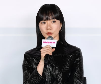 배두나, 장르 갈증 고백했다…"그동안엔 주로 형사물·좀비물, '바이러스'로 힐링"